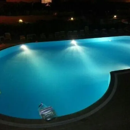 Club Daystar Apartment *