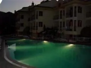 Club Daystar Apartment *